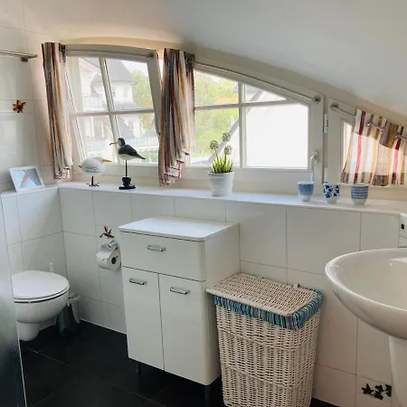 Doppelhaushaelfte Birkenstrasse 5e Zingst