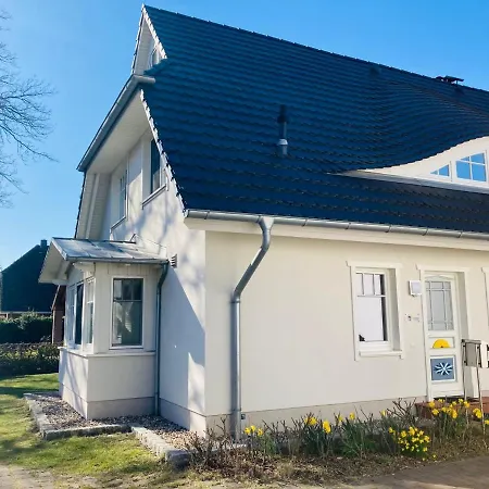 Doppelhaushaelfte Birkenstrasse 5e Semesterbostad Zingst