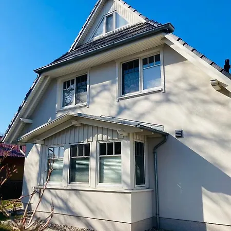 Doppelhaushaelfte Birkenstrasse 5e *