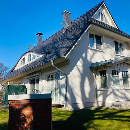 Doppelhaushaelfte Birkenstrasse 5e Feriehus Zingst