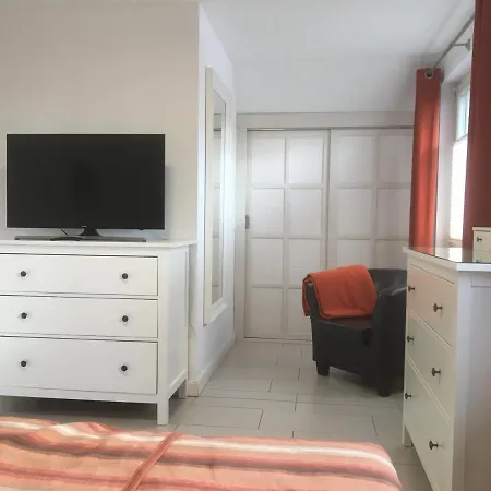 Doppelhaushaelfte Birkenstrasse 5e *